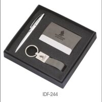 Singapore Airlines Gifts Sets