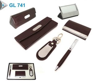 Specs Case & Pen Set